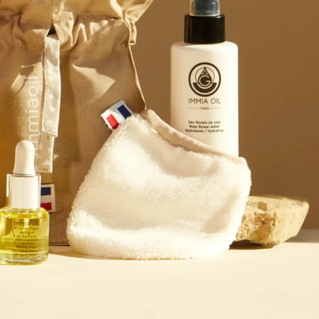 Gant démaquillant fabriqué main en France - IMMIA OIL